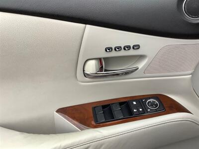 2011 Lexus RX   - Photo 14 - Crest Hill, IL 60403