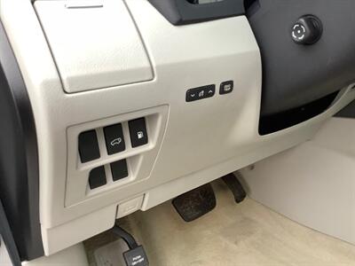 2011 Lexus RX   - Photo 18 - Crest Hill, IL 60403