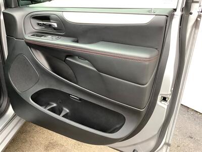 2018 Dodge Grand Caravan GT - Photo 23 - Crest Hill, IL 60403
