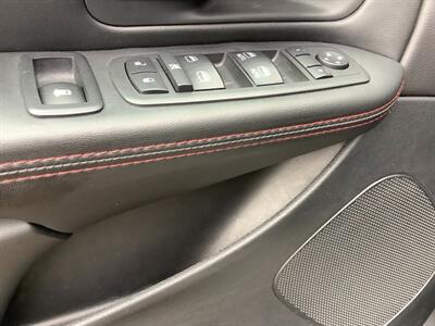 2018 Dodge Grand Caravan GT - Photo 10 - Crest Hill, IL 60403