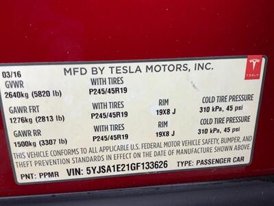 2016 Tesla Model S 90D - Photo 28 - Crest Hill, IL 60403