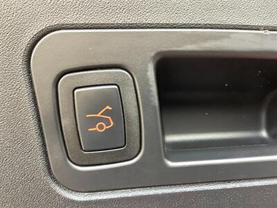 2016 Tesla Model S 90D - Photo 48 - Crest Hill, IL 60403