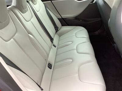 2016 Tesla Model S 90D - Photo 34 - Crest Hill, IL 60403