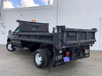 2006 Ford Commercial F-350 Super Duty   - Photo 5 - Crest Hill, IL 60403