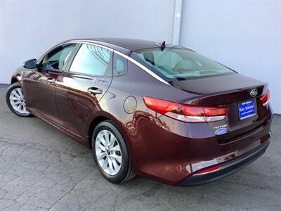 2016 Kia Optima LX   - Photo 4 - Crest Hill, IL 60403