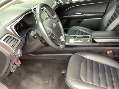 2019 Ford Fusion SEL   - Photo 14 - Crest Hill, IL 60403