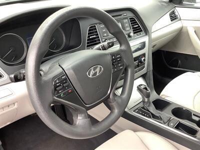 2016 Hyundai SONATA SE   - Photo 19 - Crest Hill, IL 60403