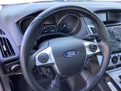 2013 Ford Focus SE   - Photo 16 - Crest Hill, IL 60403