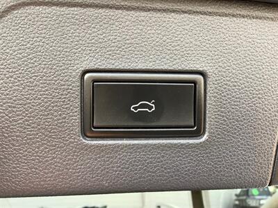 2019 Volkswagen Atlas V6 SE R-Line 4Motion - Photo 55 - Crest Hill, IL 60403