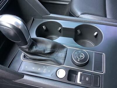 2019 Volkswagen Atlas V6 SE R-Line 4Motion - Photo 16 - Crest Hill, IL 60403