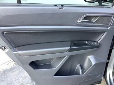 2019 Volkswagen Atlas V6 SE R-Line 4Motion - Photo 32 - Crest Hill, IL 60403