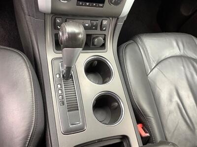 2010 Chevrolet Traverse LT   - Photo 19 - Crest Hill, IL 60403