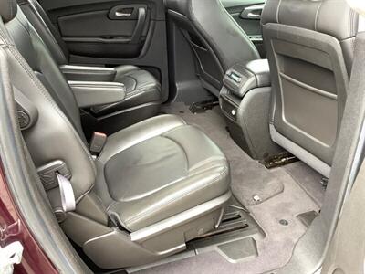 2010 Chevrolet Traverse LT   - Photo 27 - Crest Hill, IL 60403