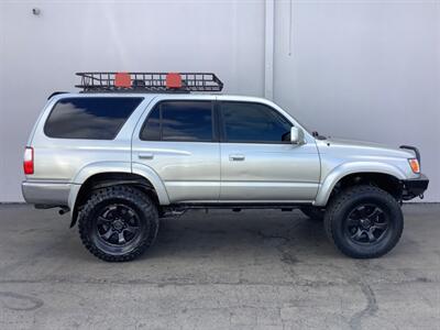 2002 Toyota 4Runner SR5   - Photo 2 - Crest Hill, IL 60403