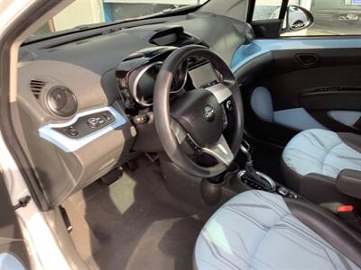 2015 Chevrolet Spark EV 1LT - Photo 13 - Crest Hill, IL 60403