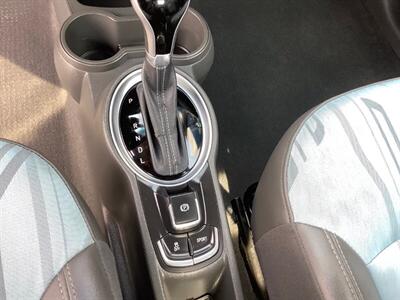 2015 Chevrolet Spark EV 1LT - Photo 16 - Crest Hill, IL 60403