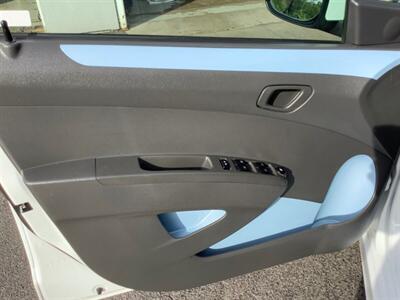 2015 Chevrolet Spark EV 1LT - Photo 10 - Crest Hill, IL 60403
