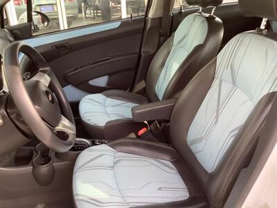 2015 Chevrolet Spark EV 1LT - Photo 21 - Crest Hill, IL 60403