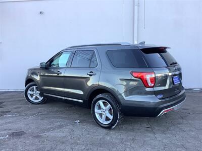 2017 Ford Explorer XLT   - Photo 5 - Crest Hill, IL 60403