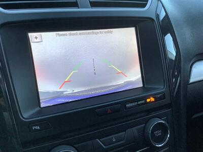 2017 Ford Explorer XLT   - Photo 13 - Crest Hill, IL 60403