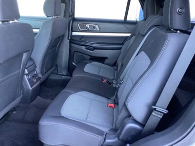 2017 Ford Explorer XLT   - Photo 26 - Crest Hill, IL 60403