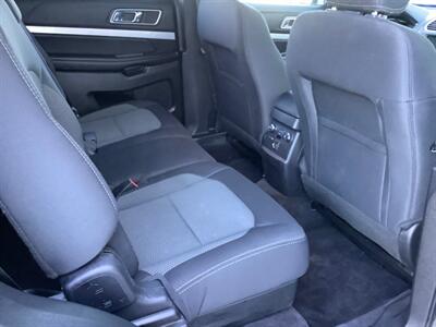 2017 Ford Explorer XLT   - Photo 30 - Crest Hill, IL 60403