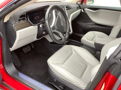 2016 Tesla Model S 90D - Photo 15 - Crest Hill, IL 60403