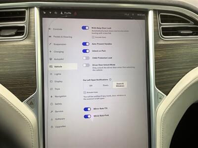 2016 Tesla Model S 90D - Photo 21 - Crest Hill, IL 60403