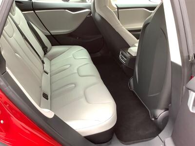 2016 Tesla Model S 90D - Photo 35 - Crest Hill, IL 60403