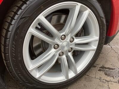 2016 Tesla Model S 90D - Photo 52 - Crest Hill, IL 60403