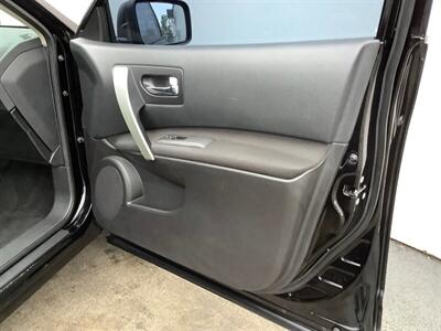 2014 Nissan Rogue Select S   - Photo 29 - Crest Hill, IL 60403