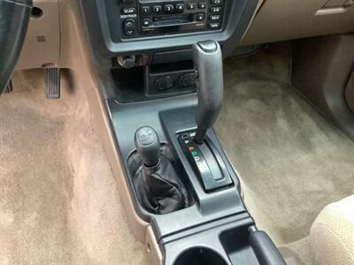 2000 Toyota 4Runner SR5 - Photo 13 - Crest Hill, IL 60403