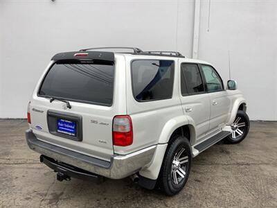 2000 Toyota 4Runner SR5 - Photo 5 - Crest Hill, IL 60403