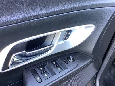 2017 Chevrolet Equinox Premier - Photo 14 - Crest Hill, IL 60403