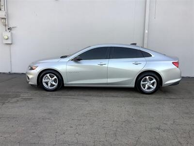 2017 Chevrolet Malibu LS - Photo 3 - Crest Hill, IL 60403