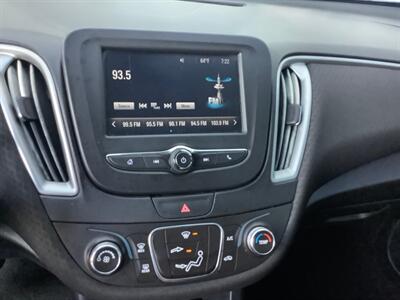 2017 Chevrolet Malibu LS   - Photo 20 - Crest Hill, IL 60403