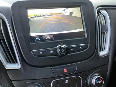 2017 Chevrolet Malibu LS   - Photo 14 - Crest Hill, IL 60403