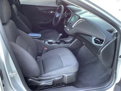 2017 Chevrolet Malibu LS   - Photo 36 - Crest Hill, IL 60403