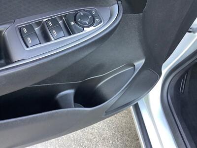 2017 Chevrolet Malibu LS - Photo 16 - Crest Hill, IL 60403