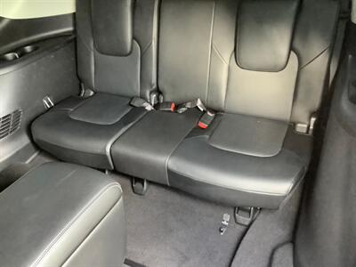 2017 INFINITI QX80   - Photo 31 - Crest Hill, IL 60403