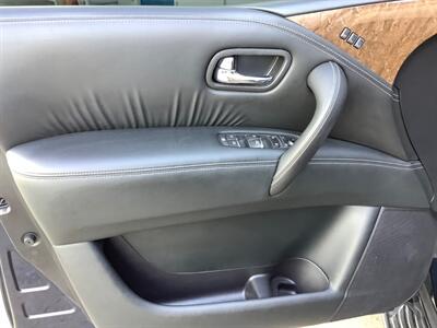 2017 INFINITI QX80   - Photo 11 - Crest Hill, IL 60403