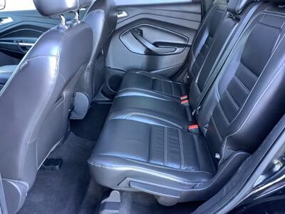 2017 Ford Escape Titanium   - Photo 28 - Crest Hill, IL 60403