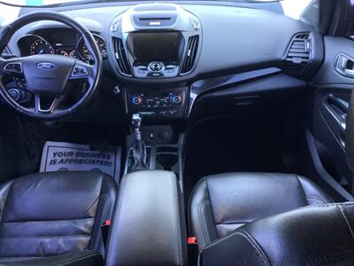 2017 Ford Escape Titanium   - Photo 37 - Crest Hill, IL 60403