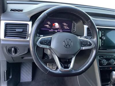 2022 Volkswagen Atlas Cross Sport V6 SEL Premium R-Line 4Motion   - Photo 17 - Crest Hill, IL 60403
