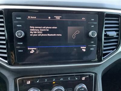 2022 Volkswagen Atlas Cross Sport V6 SEL Premium R-Line 4Motion   - Photo 19 - Crest Hill, IL 60403