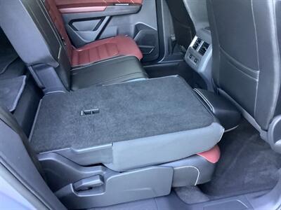 2022 Volkswagen Atlas Cross Sport V6 SEL Premium R-Line 4Motion   - Photo 37 - Crest Hill, IL 60403
