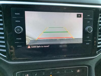 2022 Volkswagen Atlas Cross Sport V6 SEL Premium R-Line 4Motion   - Photo 10 - Crest Hill, IL 60403