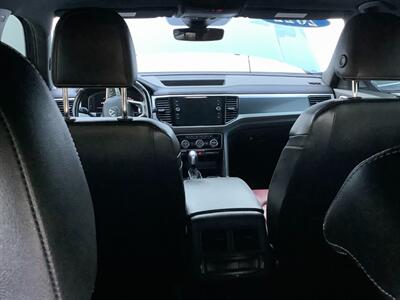 2022 Volkswagen Atlas Cross Sport V6 SEL Premium R-Line 4Motion   - Photo 53 - Crest Hill, IL 60403