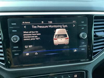 2022 Volkswagen Atlas Cross Sport V6 SEL Premium R-Line 4Motion   - Photo 21 - Crest Hill, IL 60403