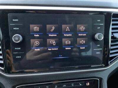 2022 Volkswagen Atlas Cross Sport V6 SEL Premium R-Line 4Motion   - Photo 22 - Crest Hill, IL 60403